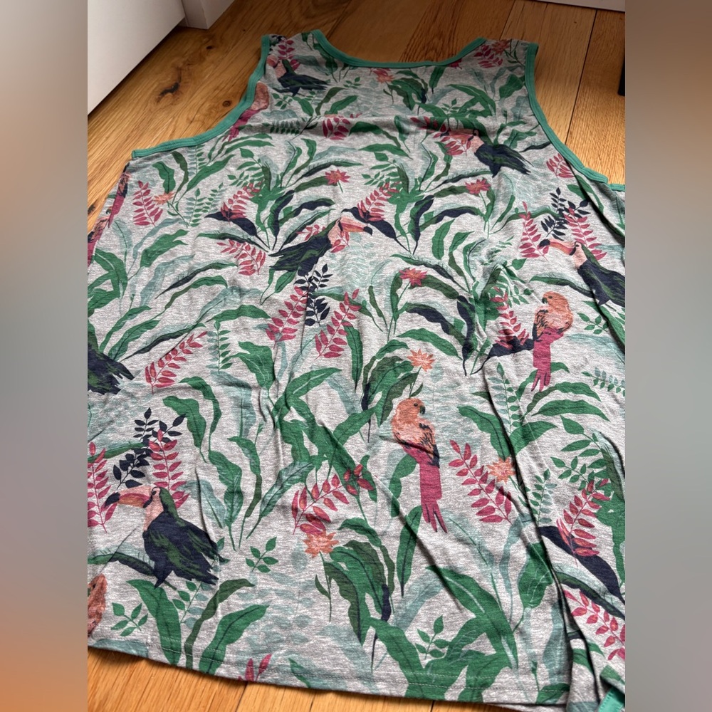 Men’s Tropical Summer Tank Top. Size XL. Excellent condition 🌴🦜🌺 - Picture 4 of 5